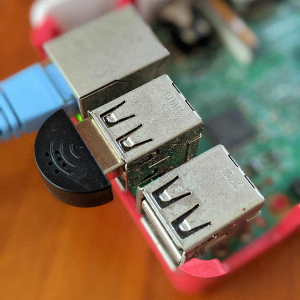 Raspberry Piに小型USBマイクを接続